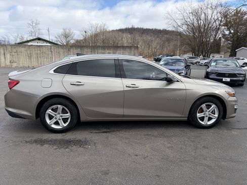Used 2022 Chevrolet Malibu LS w/ LPO, Convenience Package 1 image 10