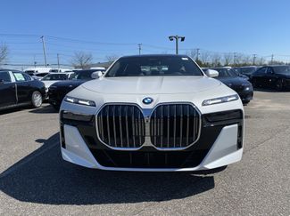 Used 2024 BMW 760i xDrive w/ Executive Package video 2