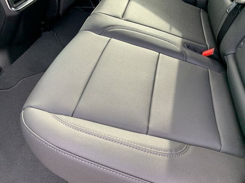 New 2026 GMC Sierra 3500 SLT w/ SLT Convenience Package image 14