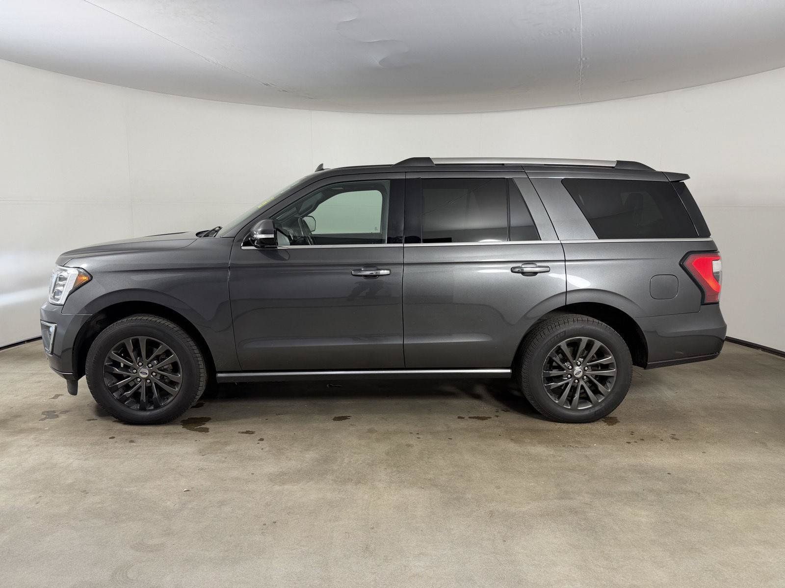 Used 2019 Ford Expedition Limited w/ Equipment Group 301A AWD/4WD image 11