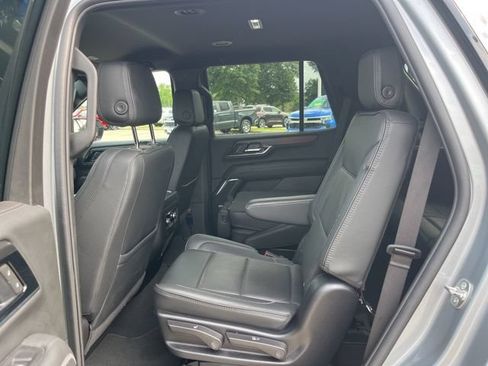 Used 2025 GMC Yukon Denali AWD/4WD image 38