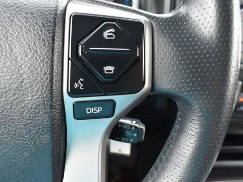 Used 2016 Toyota 4Runner SR5 AWD/4WD image 16