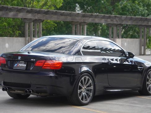 Used 2011 BMW M3 Convertible RWD image 15