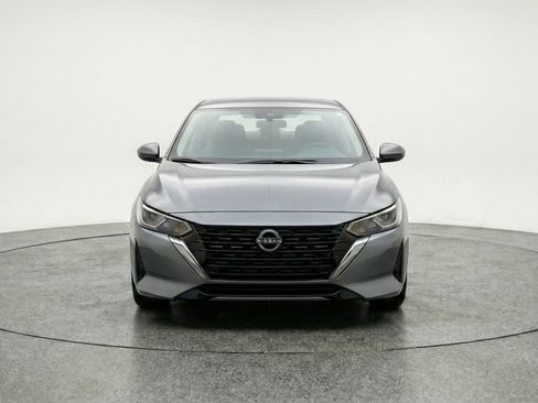 Used 2025 Nissan Sentra S FWD image 2