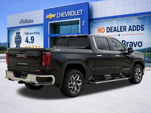 Used 2024 GMC Sierra 1500 SLT w/ SLT Premium Plus Package AWD/4WD image 7
