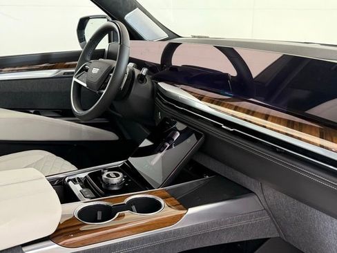 New 2026 Cadillac Escalade ESV Platinum Sport image 35