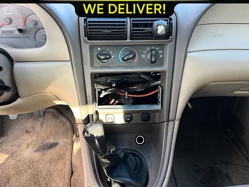 Used 2001 Ford Mustang Coupe RWD image 11