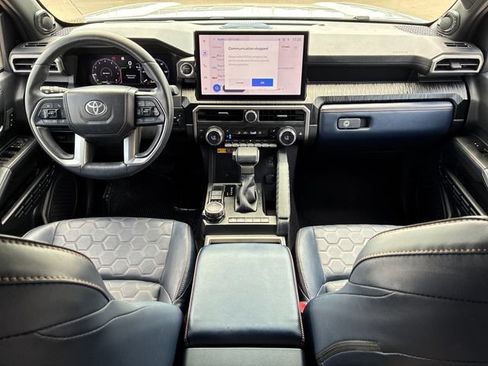 Used 2026 Toyota 4Runner Platinum AWD/4WD image 9