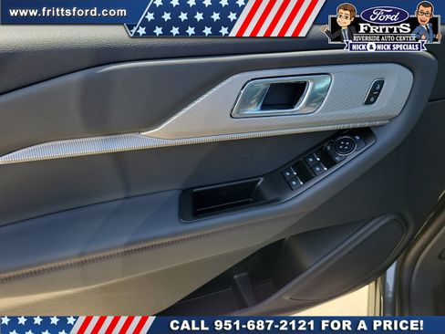 New 2026 Ford Explorer Active RWD image 14