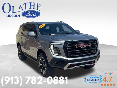 Used 2025 GMC Yukon AT4 w/ AT4 Premium Package AWD/4WD image 7