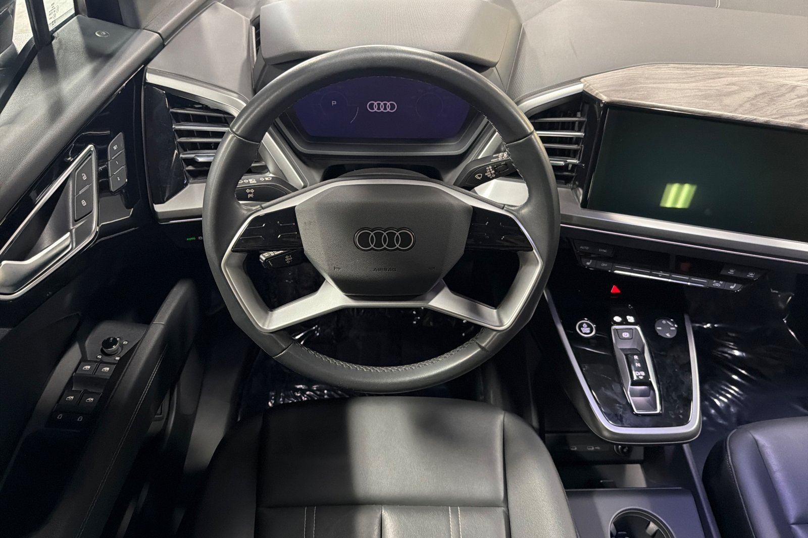 Certified 2023 Audi Q4 e-tron Premium w/ Convenience Package AWD/4WD image 13