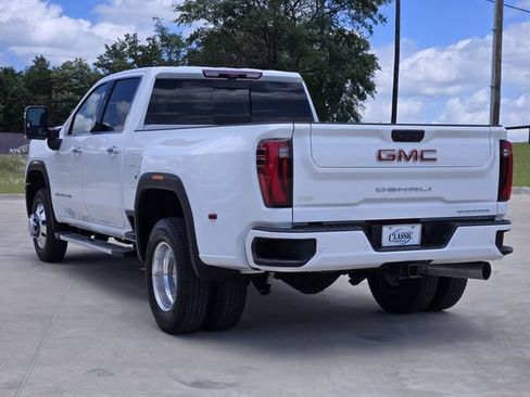 Used 2025 GMC Sierra 3500 Denali w/ Denali Reserve Package AWD/4WD image 6