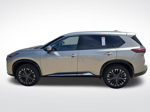 Certified 2026 Nissan Rogue Platinum w/ Platinum Premium Package AWD/4WD image 2