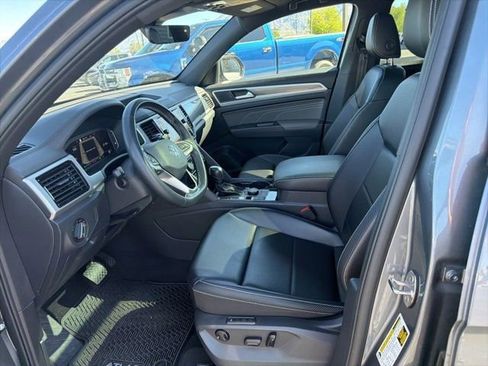 Used 2022 Volkswagen Atlas Cross Sport SEL AWD/4WD image 17