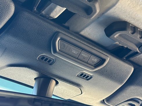 Used 2022 Jeep Gladiator Mojave image 22