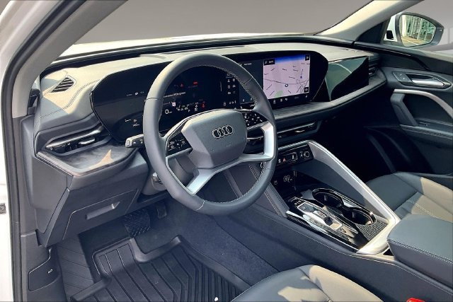 Used 2025 Audi Q5 Premium w/ Convenience Package AWD/4WD image 17