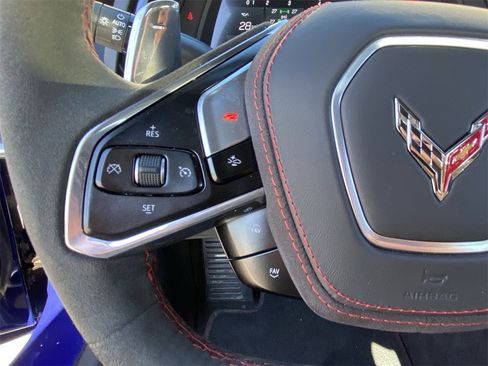 Used 2025 Chevrolet Corvette Stingray Premium Conv w/ Z51 Performance Package image 16