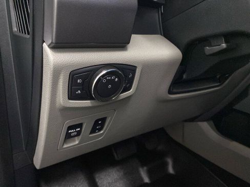 Used 2020 Ford F150 XLT w/ Equipment Group 302A Luxury image 18