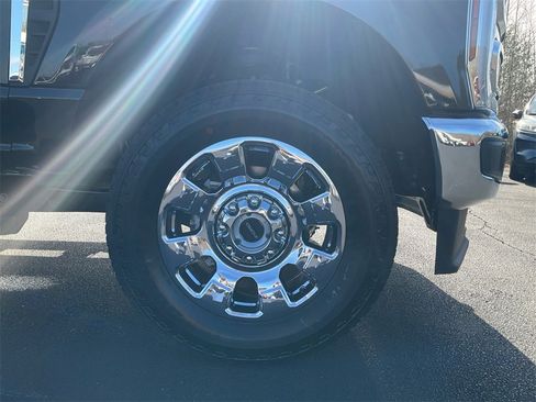 New 2026 Ford F250 Lariat w/ Chrome Package image 10