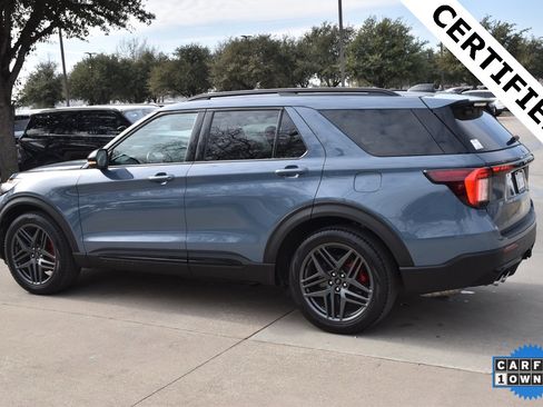 Certified 2025 Ford Explorer ST image 11