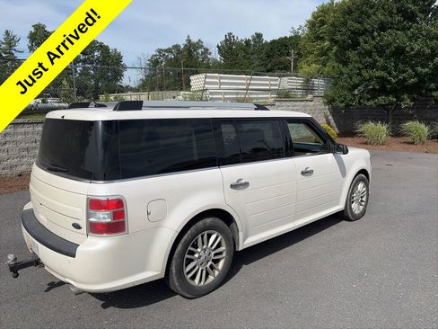 Used 2017 Ford Flex SEL w/ Equipment Group 202A FWD image 10