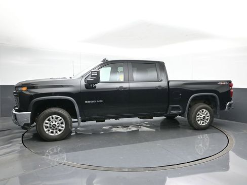 Used 2026 Chevrolet Silverado 2500 W/T w/ WT/CX Safety Package image 2