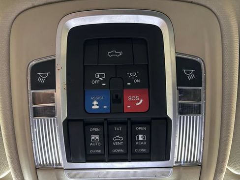 Used 2022 RAM 3500 Laramie AWD/4WD image 24