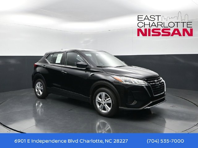 Certified 2025 Nissan Kicks Play S FWD image 1