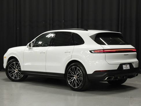 New 2026 Porsche Cayenne AWD/4WD image 3