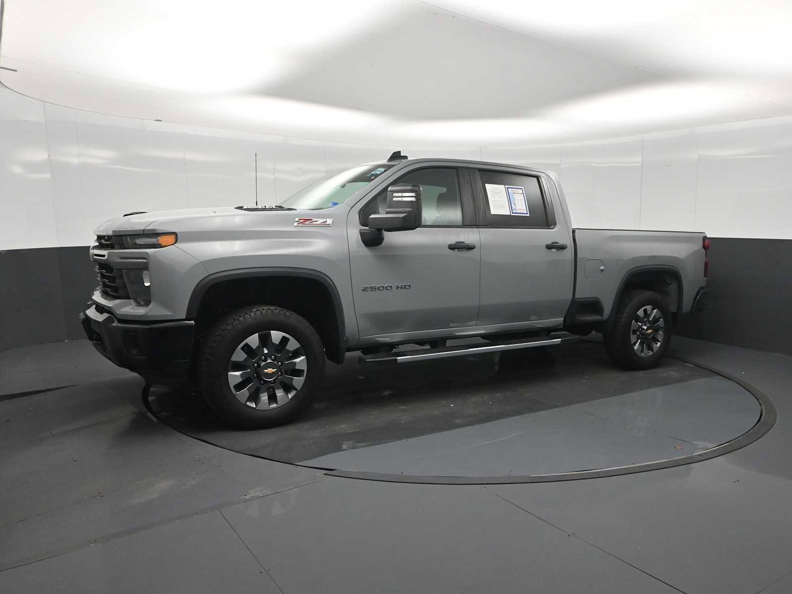 Used 2024 Chevrolet Silverado 2500 Custom w/ Custom Value Package AWD/4WD image 3