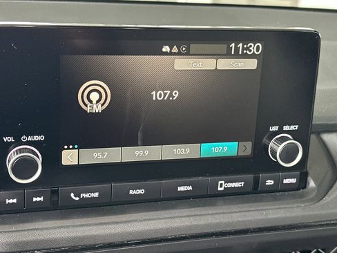 Used 2023 Honda Accord EX image 19