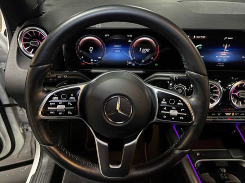 Certified 2023 Mercedes-Benz GLA 250 4MATIC image 25