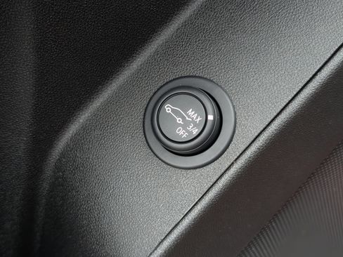 Certified 2022 Chevrolet Equinox LT image 28