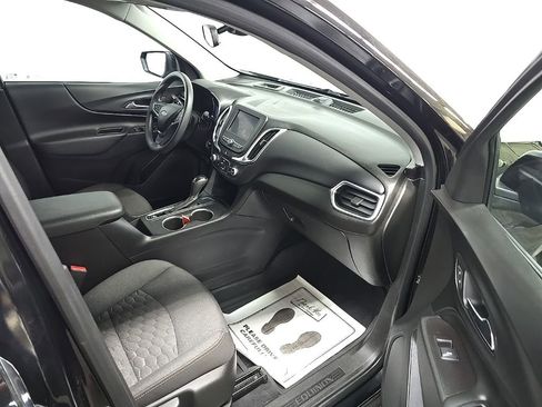 Used 2021 Chevrolet Equinox LT w/ LPO, Floor Liner Package AWD/4WD image 15