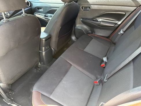 Used 2021 Nissan Versa SR FWD image 14