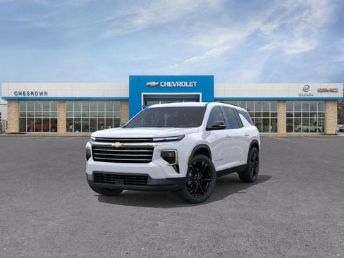 New 2027 Chevrolet Traverse LT w/ Driver Confidence Package FWD image 8