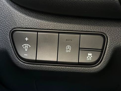 New 2026 Kia Seltos S FWD image 31