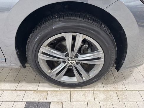 Certified 2022 Volkswagen Jetta SE image 29