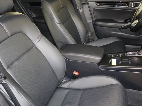 Certified 2024 Honda Civic Sport Touring image 42