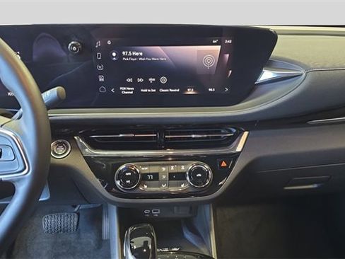 Used 2025 Buick Envista Sport Touring w/ Convenience I Package image 16