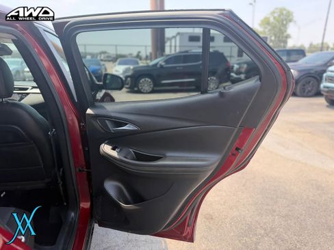 Used 2022 Buick Encore GX Preferred w/ Cold Weather Comfort Package AWD/4WD image 18