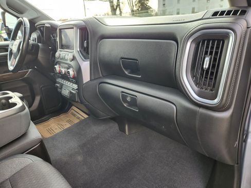Used 2020 GMC Sierra 1500 SLE w/ SLE Value Package image 40