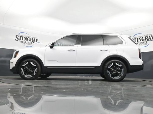 Used 2023 Kia Telluride EX FWD image 29