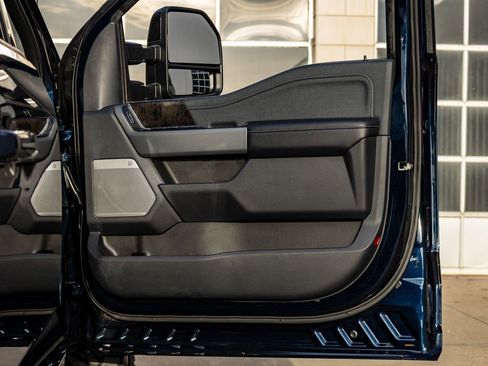 Used 2024 Ford F250 Lariat w/ Lariat Ultimate Package image 37