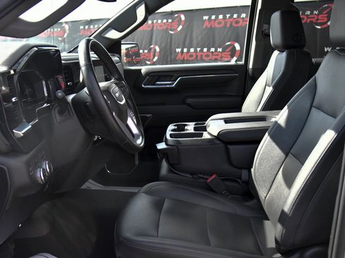 Used 2024 GMC Sierra 1500 SLT image 19