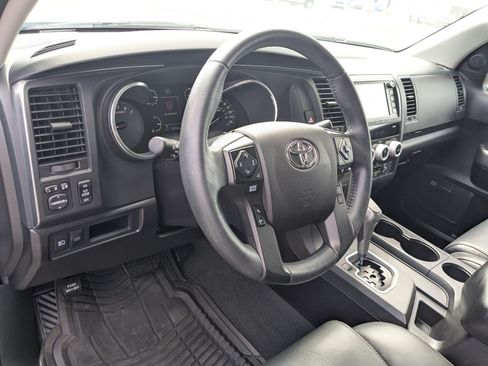 Used 2021 Toyota Sequoia TRD Pro AWD/4WD image 16