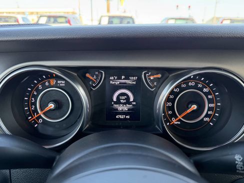 Used 2018 Jeep Wrangler Unlimited Sport S image 9