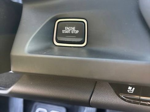 Used 2019 Chevrolet Camaro SS RWD image 5