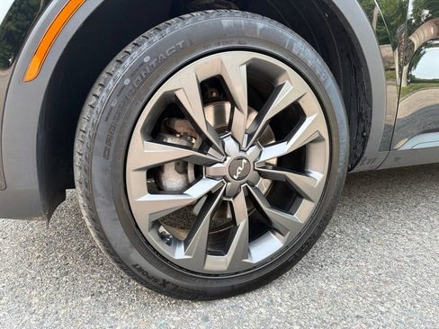 Certified 2023 Kia Sorento X-Line EX AWD/4WD image 13