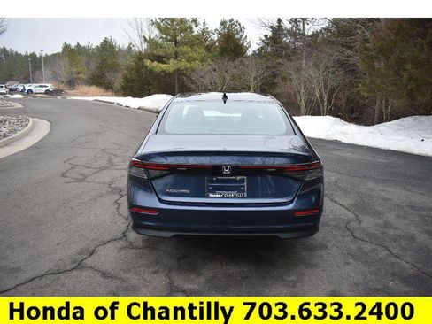 Used 2025 Honda Accord SE image 6